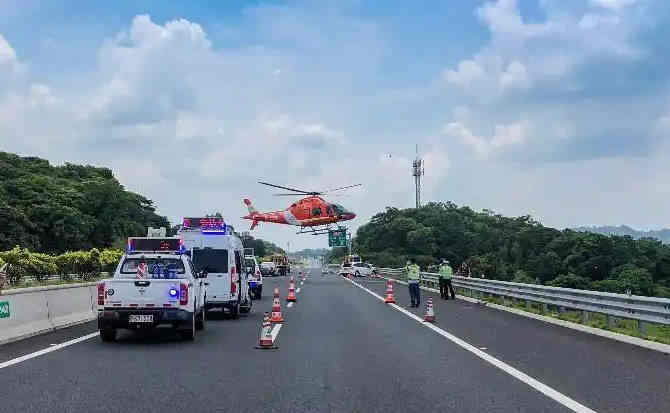 临河区高速公路汽车救援案例